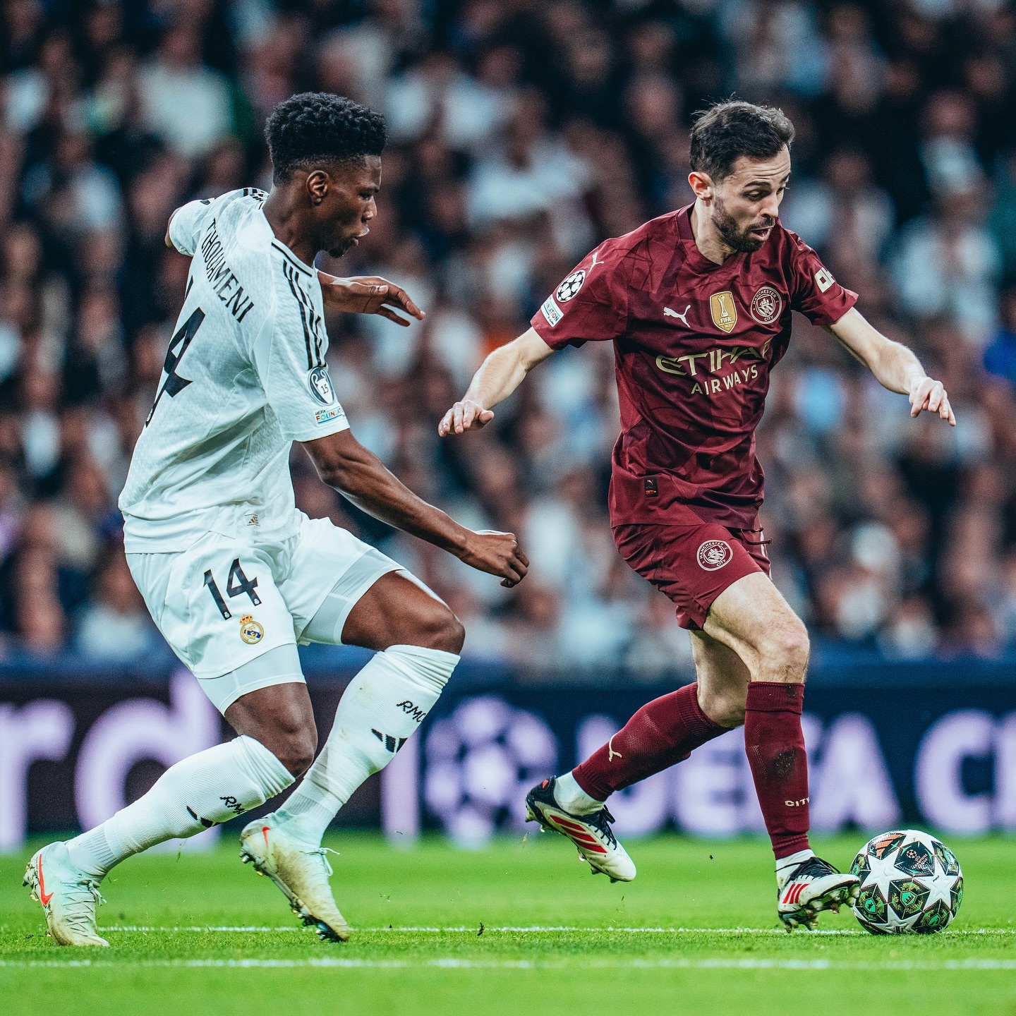  西甲决赛对决在即！曼城演练定位球，上海海港密集防守应对